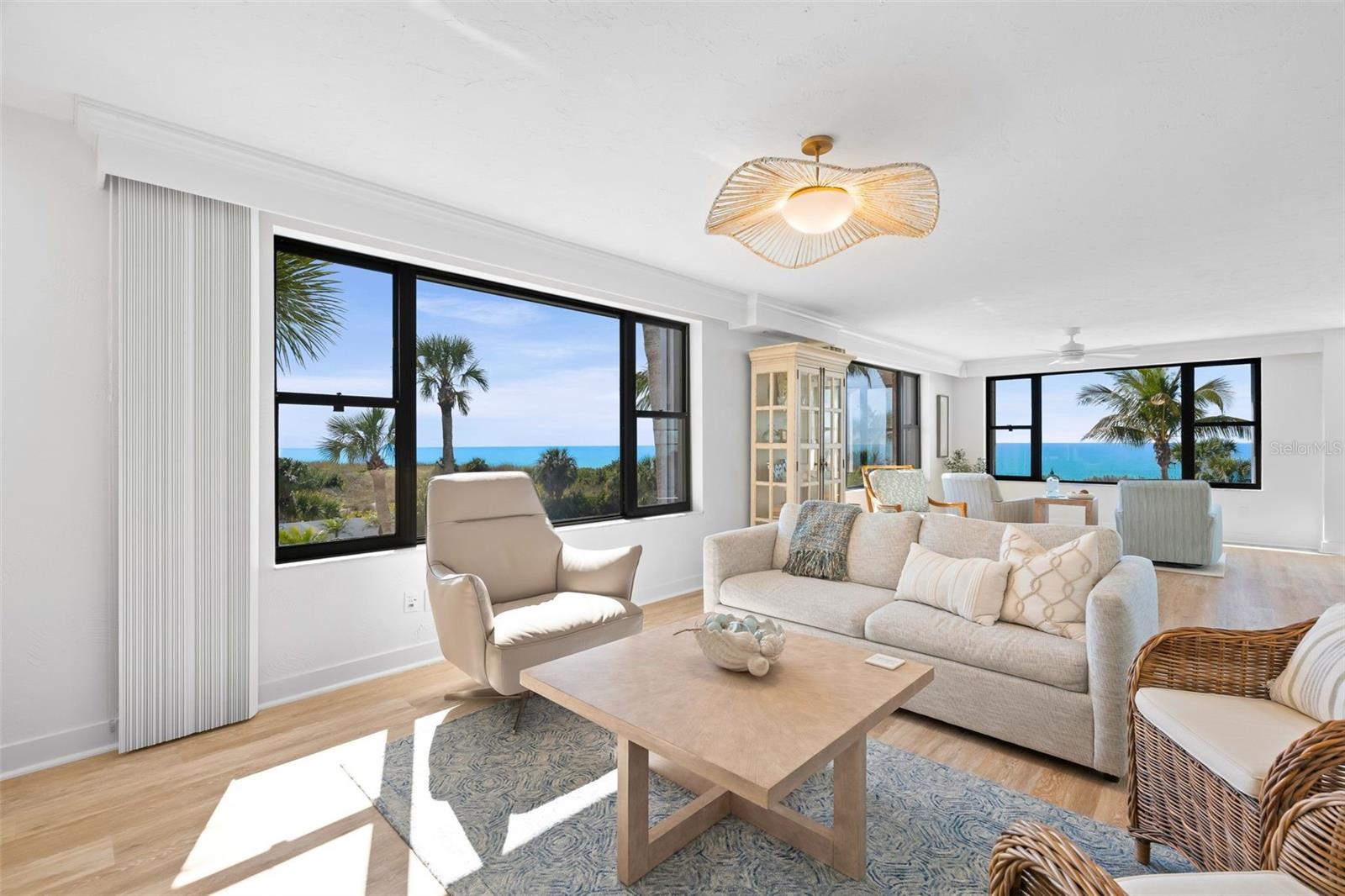 Image 11 of 46 For 8600 Midnight Pass Road 301