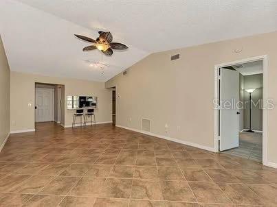 Image 6 of 13 For 5645 Summer Side Lane 40b