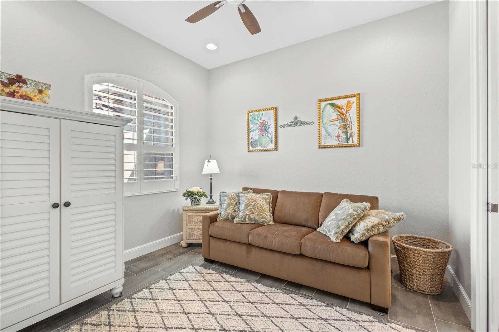 Image 21 of 31 For 17220 Pheasant Circle