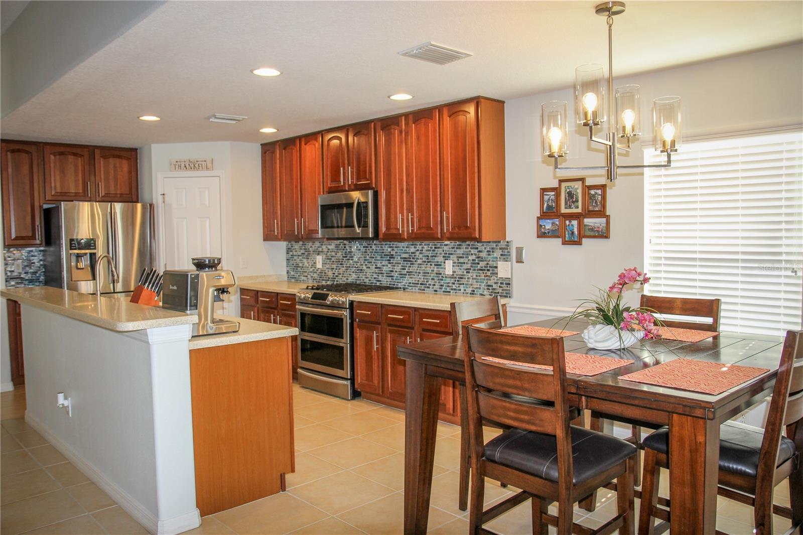 Image 7 of 31 For 4015 Kingsfield Drive