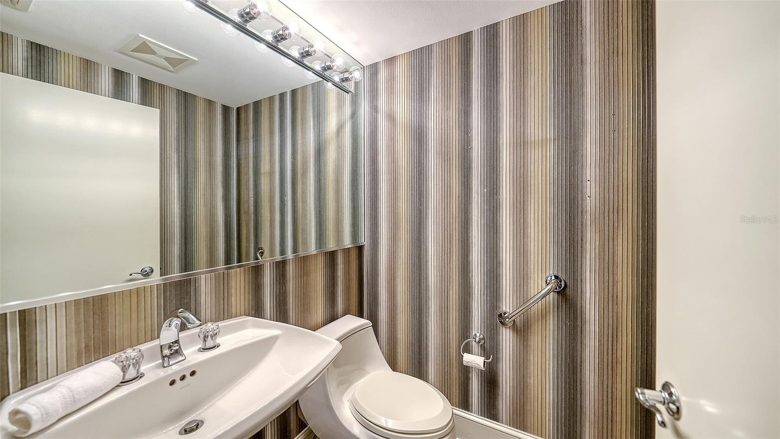 Image 22 of 34 For 3030 Grand Bay Boulevard 323