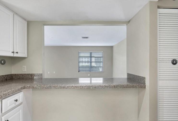 Image 4 of 17 For 4753 Ringwood Meadow