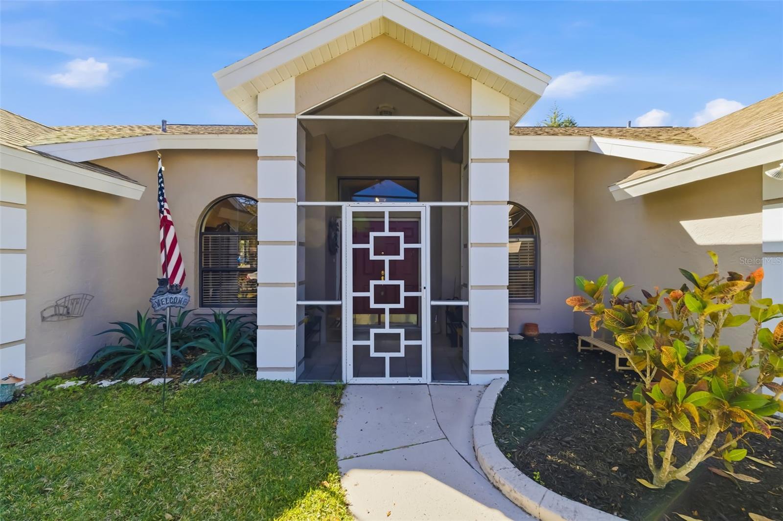 Image 13 of 64 For 8072 Glenbrooke Lane