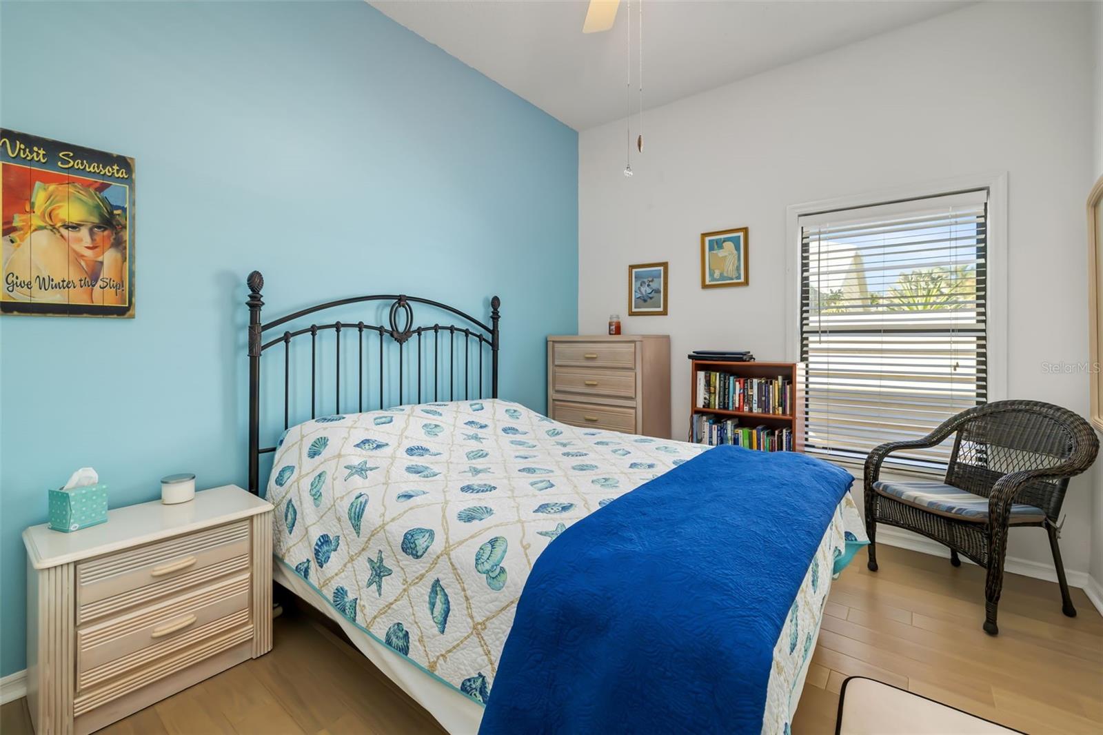 Image 38 of 64 For 8072 Glenbrooke Lane