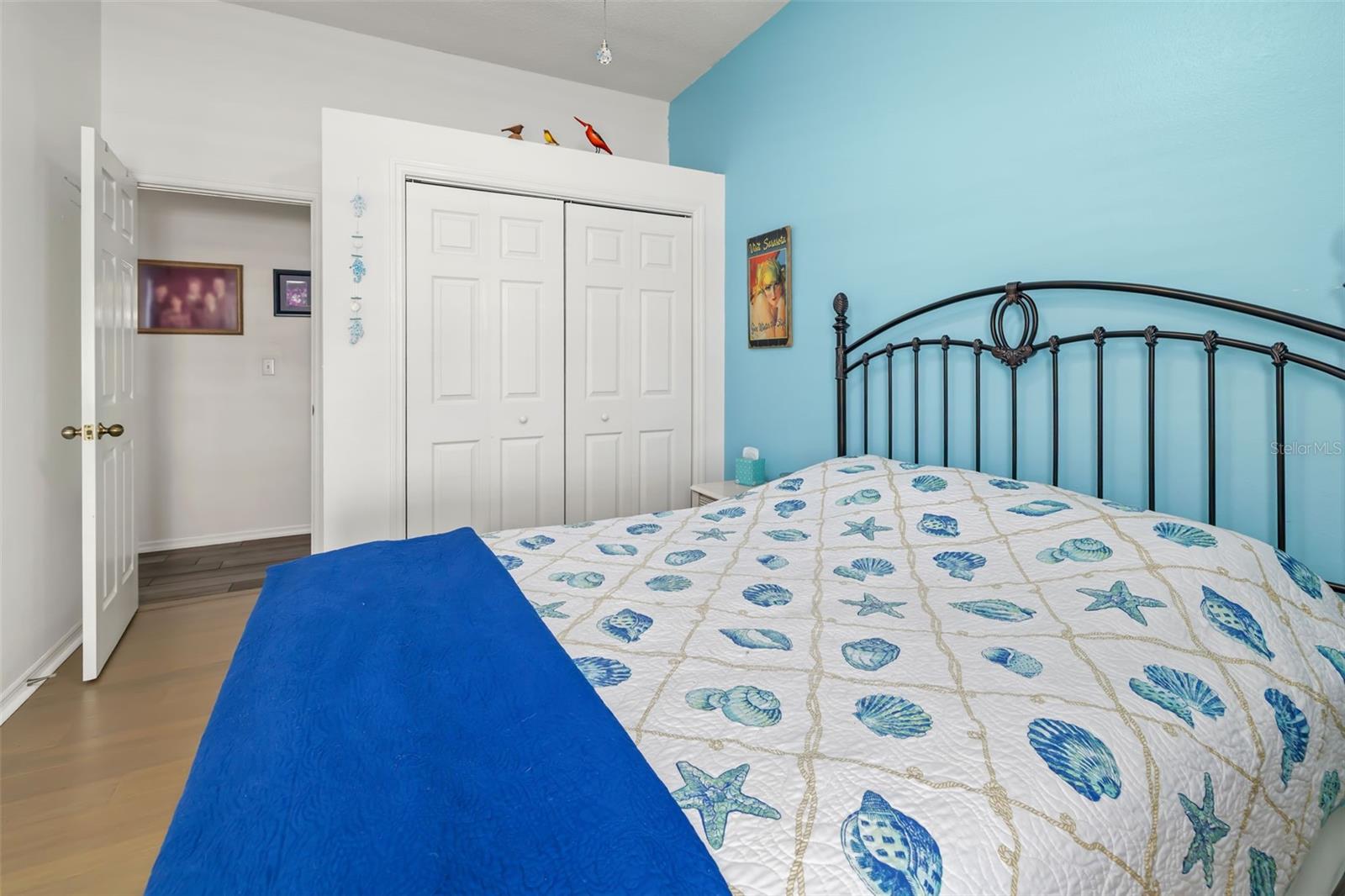 Image 39 of 64 For 8072 Glenbrooke Lane