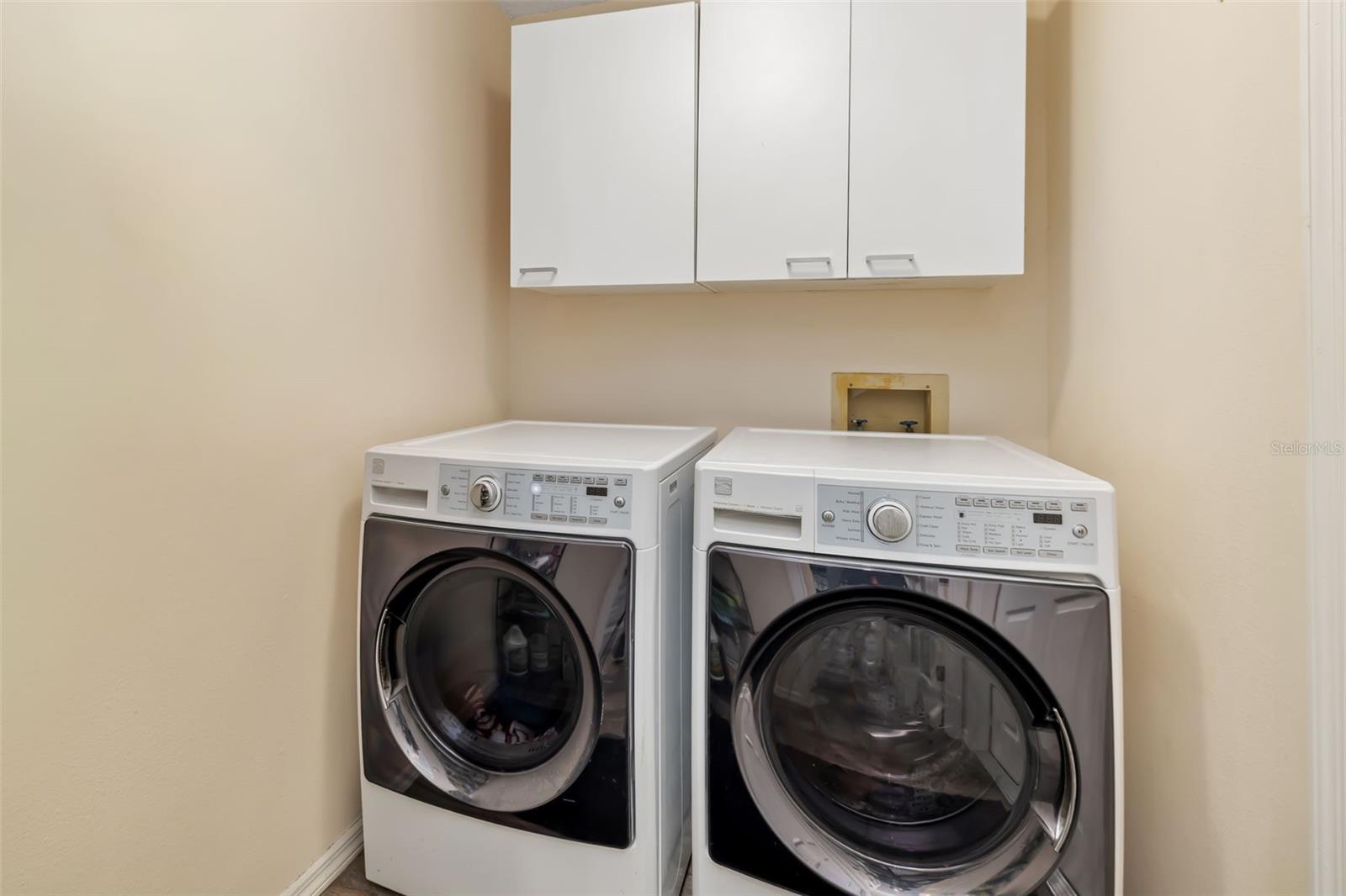 Image 44 of 64 For 8072 Glenbrooke Lane