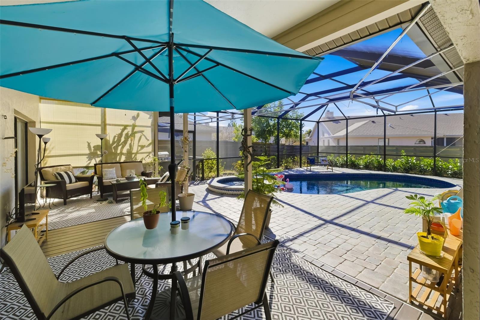 Image 6 of 64 For 8072 Glenbrooke Lane