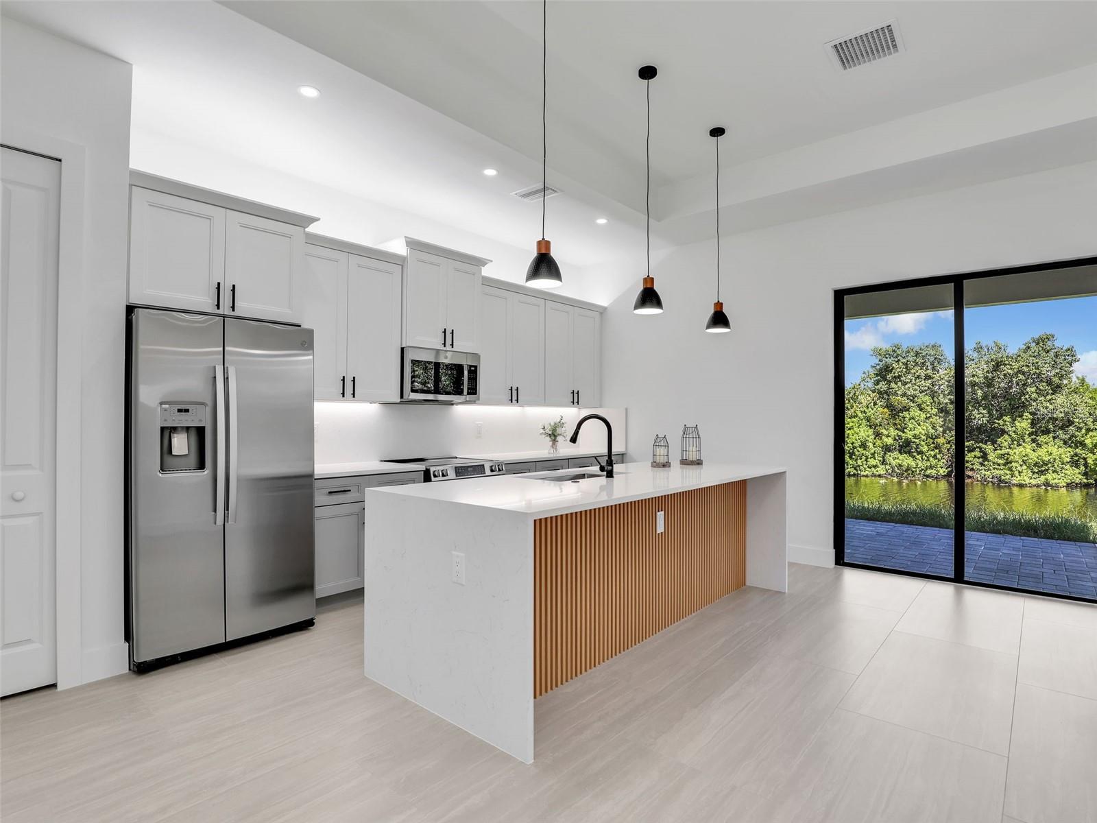 Image 11 of 41 For 405 14th Street