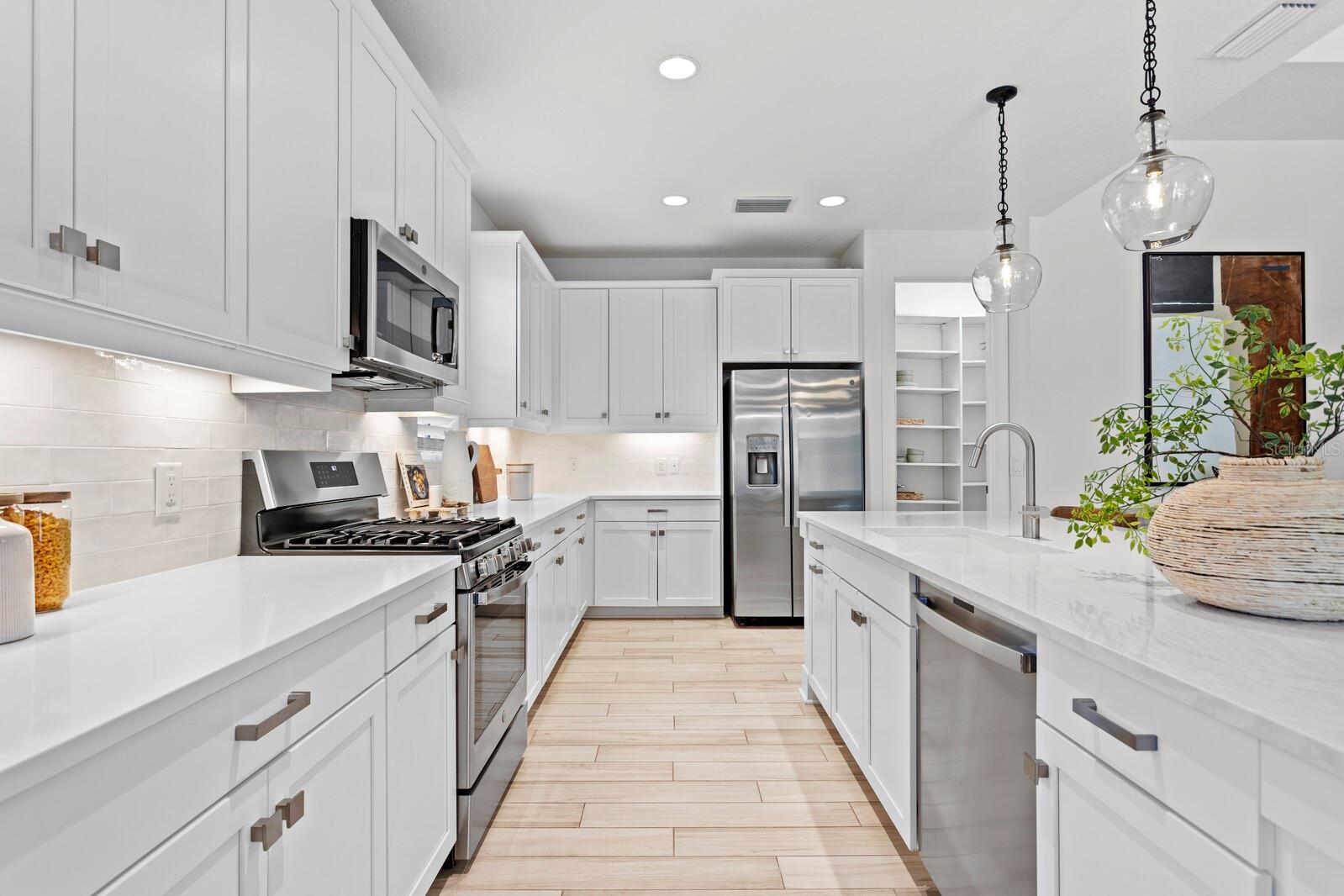 Image 9 of 27 For 8057 Tidal Pointe Way