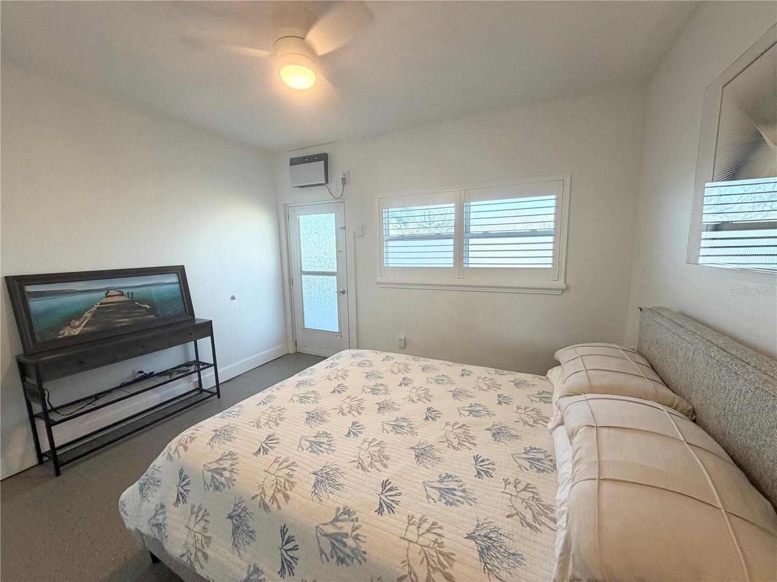 Image 11 of 24 For 7050 Sunset Way  19