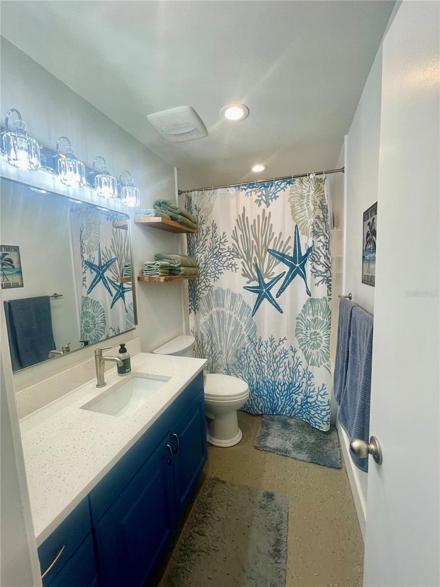 Image 16 of 24 For 7050 Sunset Way  19