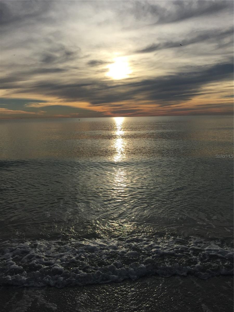 Image 23 of 24 For 7050 Sunset Way  19