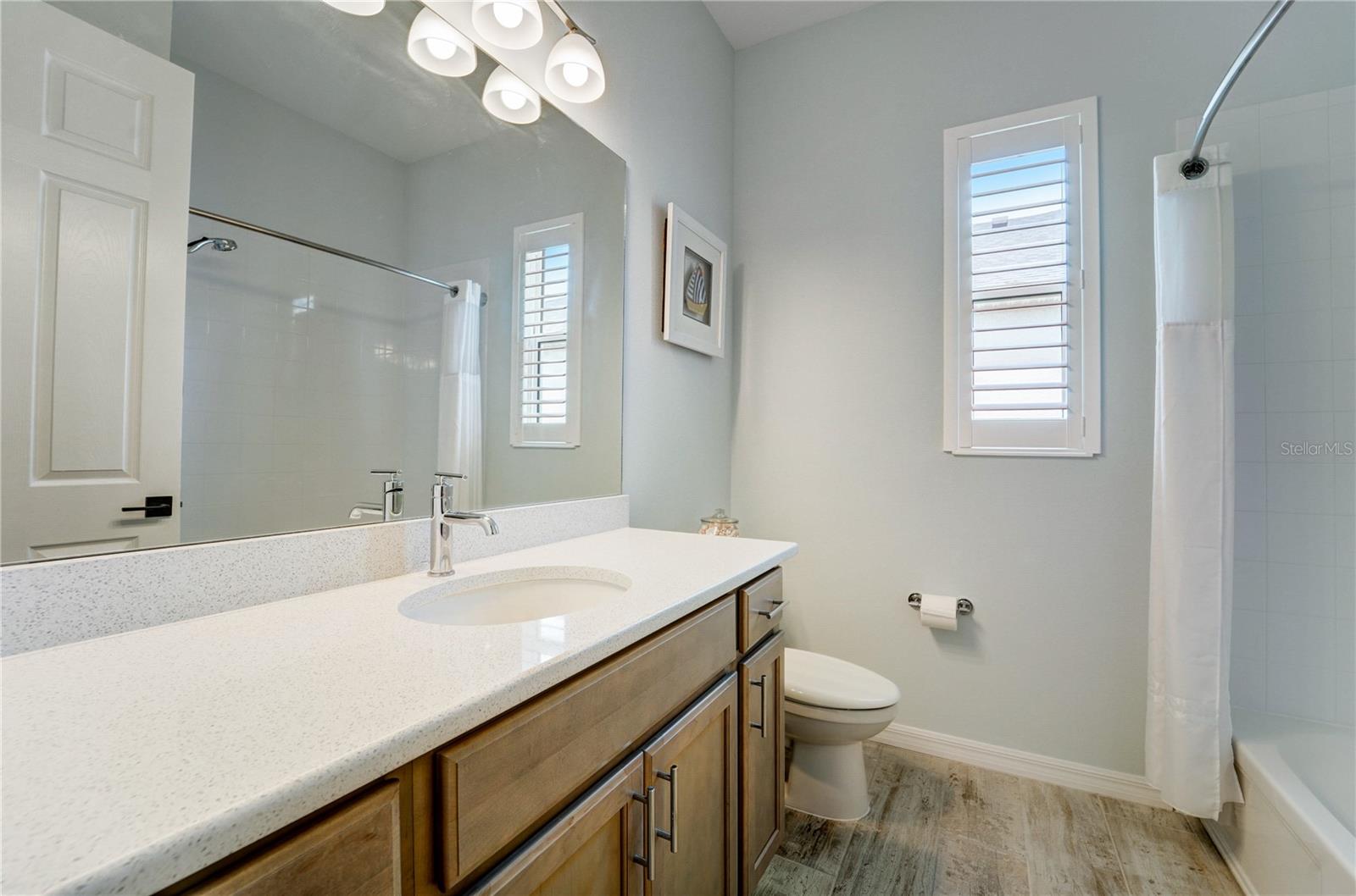 Listing photo id 23 for 8144 37th Avenue Circle W