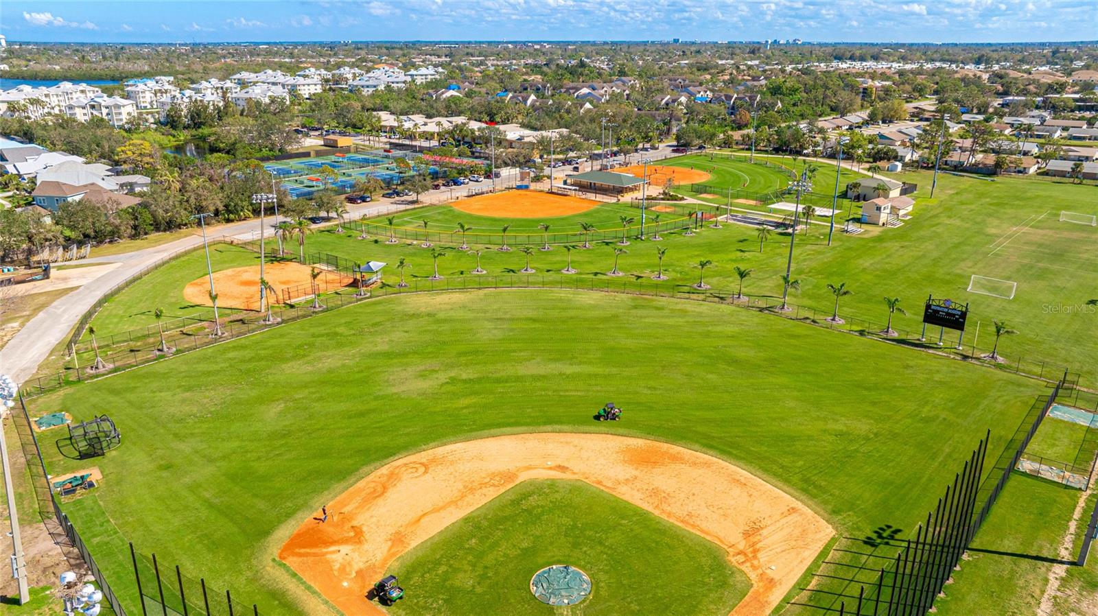 Listing photo id 43 for 8144 37th Avenue Circle W