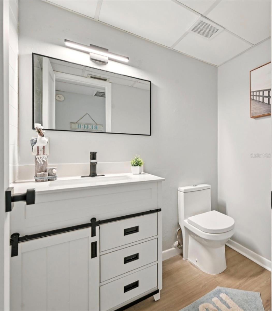 Listing photo id 8 for 2727 75th Street W 9a12