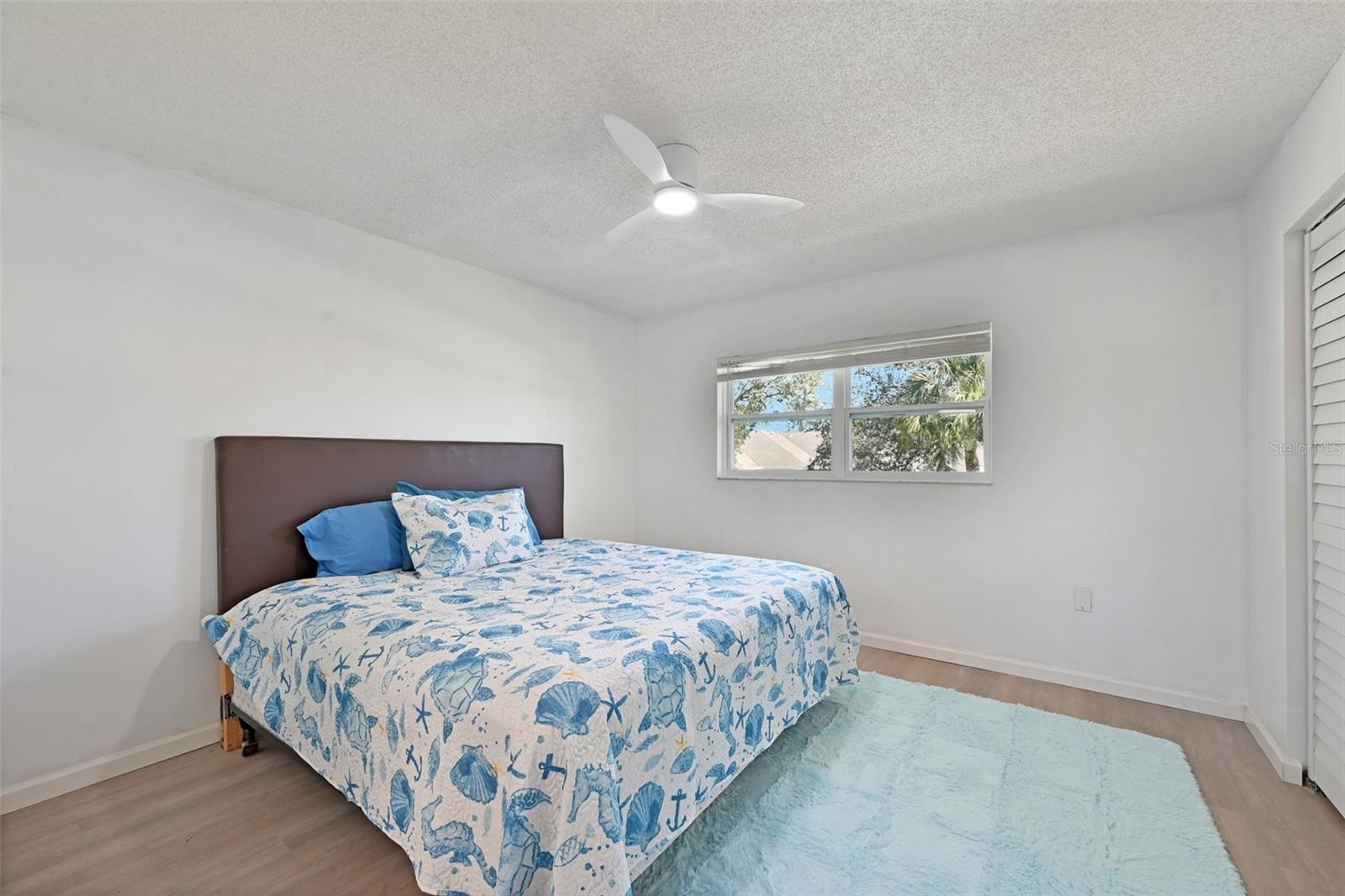 Listing photo id 10 for 2727 75th Street W 9a12