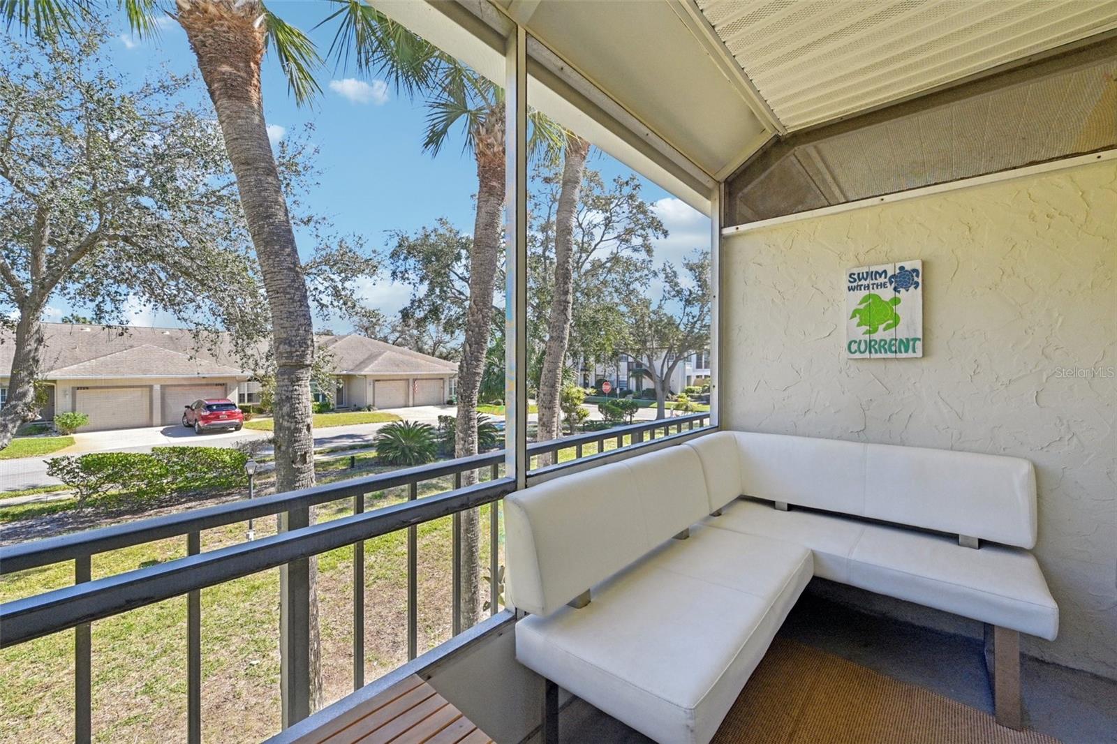 Listing photo id 13 for 2727 75th Street W 9a12