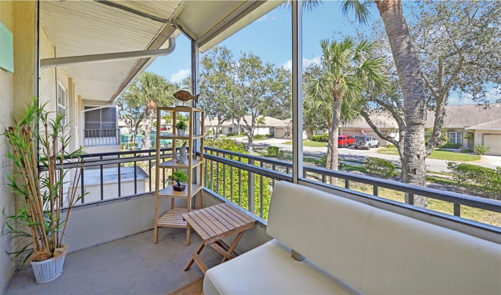 Listing photo id 14 for 2727 75th Street W 9a12