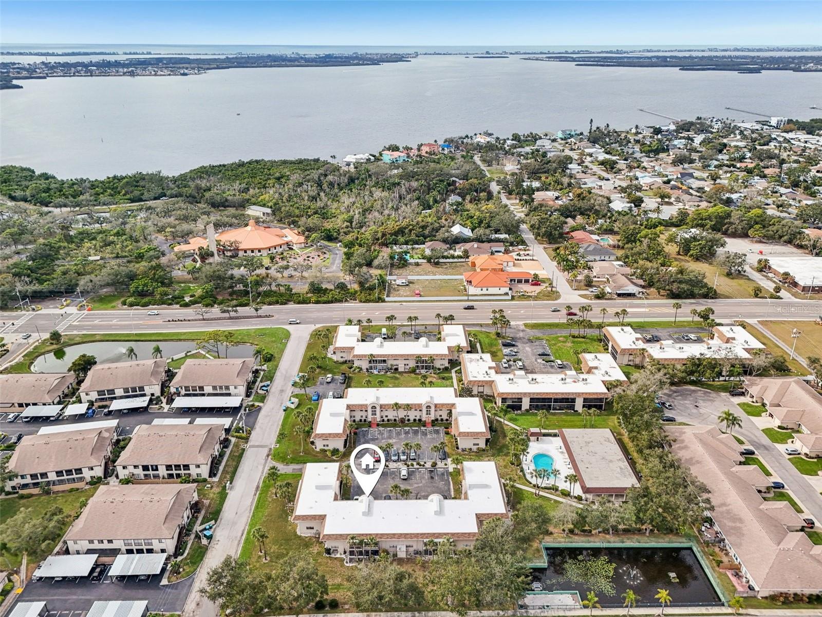 Listing photo id 17 for 2727 75th Street W 9a12