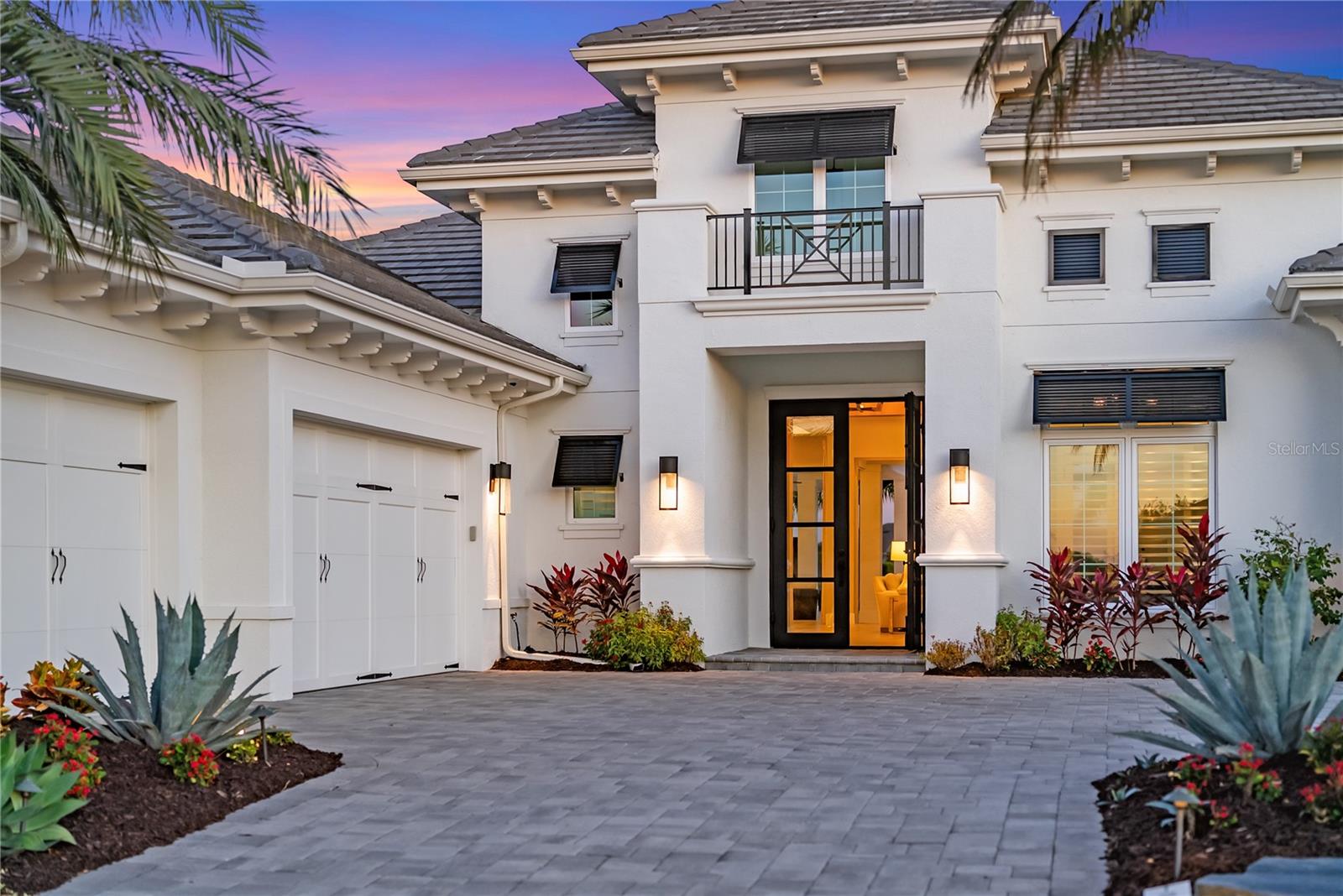 Image 3 of 92 For 17014 Clearlake Avenue