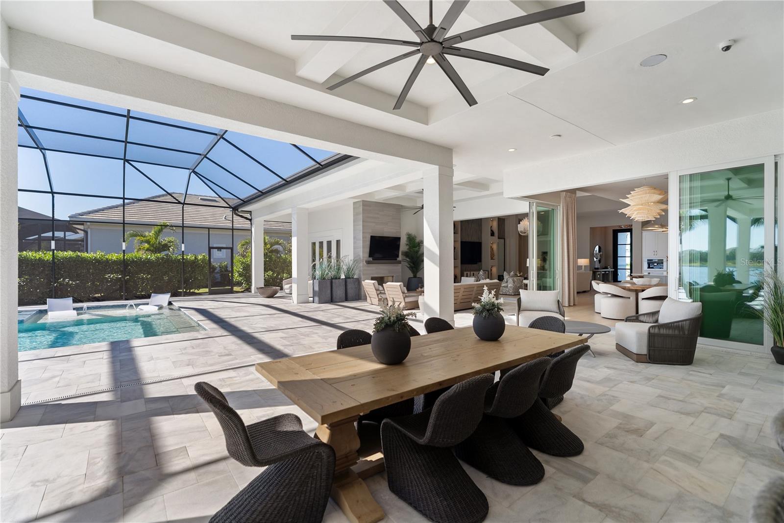 Image 43 of 92 For 17014 Clearlake Avenue