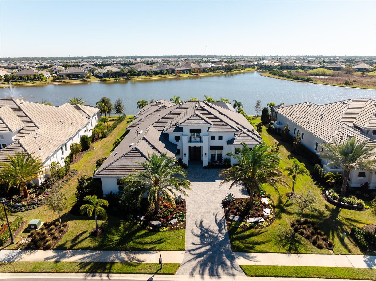 Image 76 of 92 For 17014 Clearlake Avenue