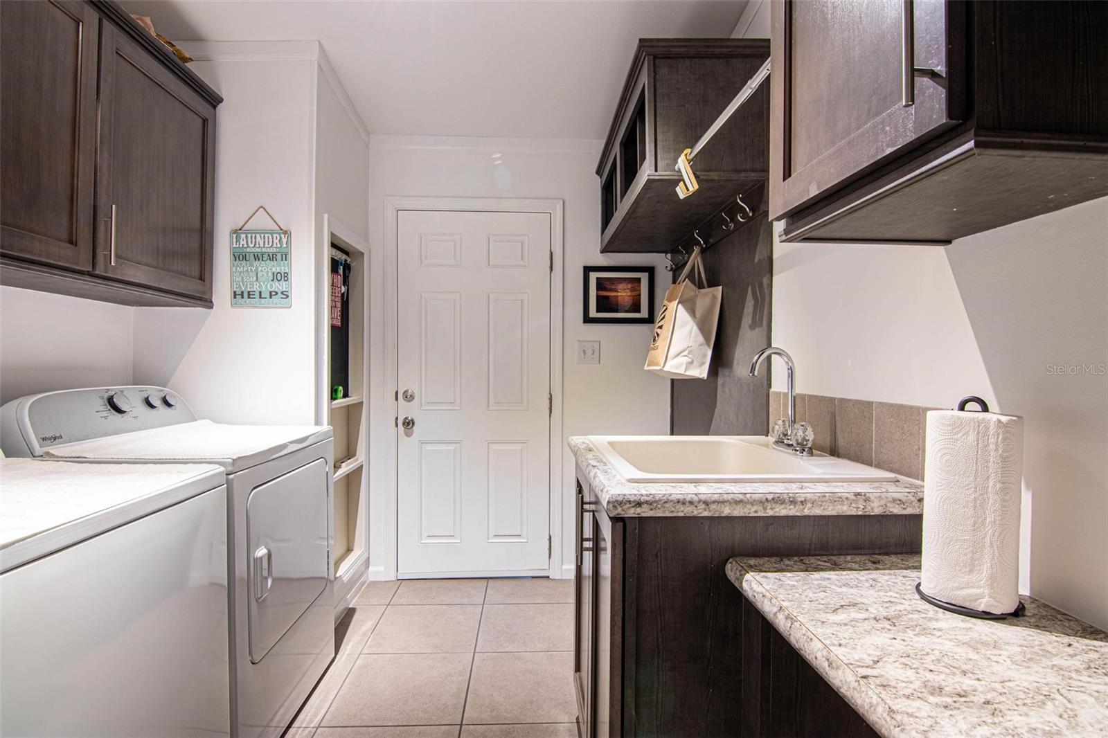 Image 27 of 54 For 417 Snead Drive