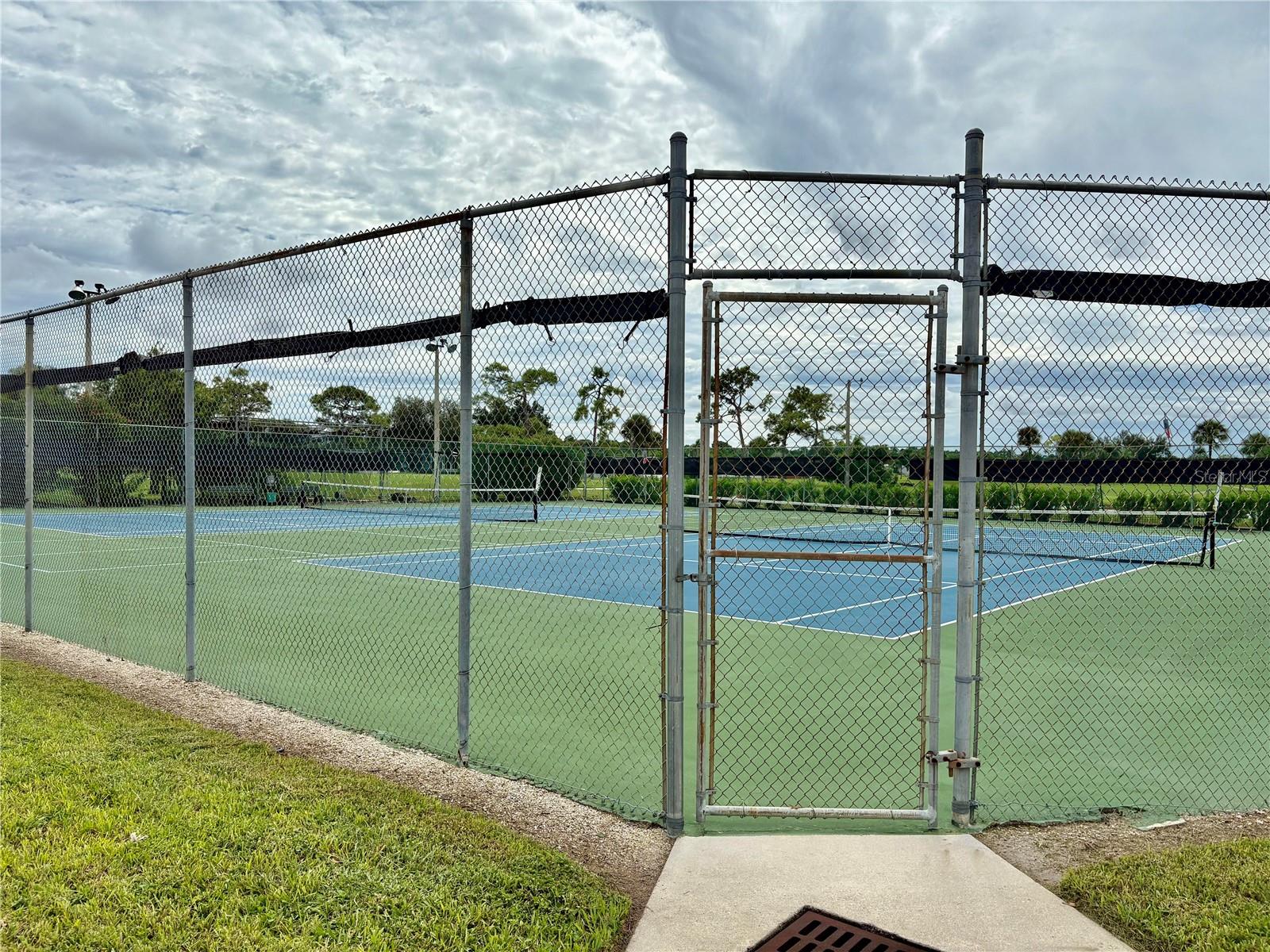 Image 47 of 54 For 417 Snead Drive