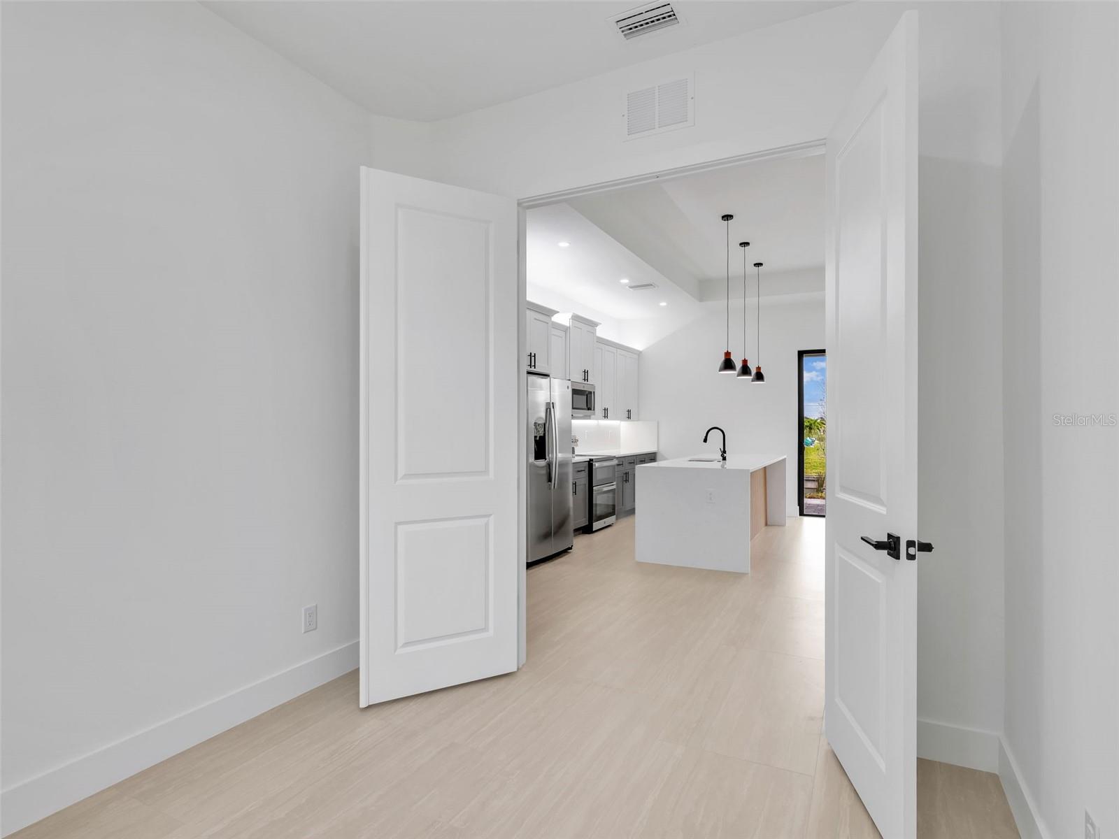 Image 17 of 38 For 2001 17th Place