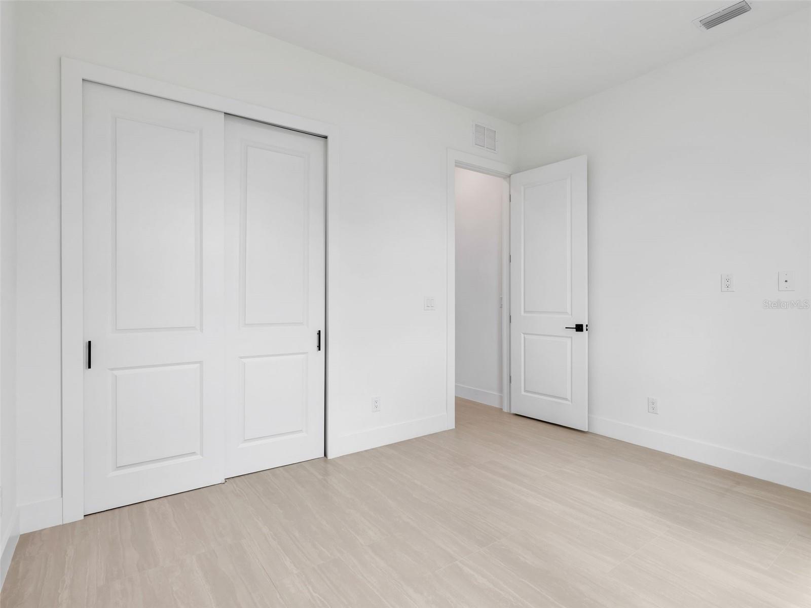 Image 30 of 38 For 2001 17th Place