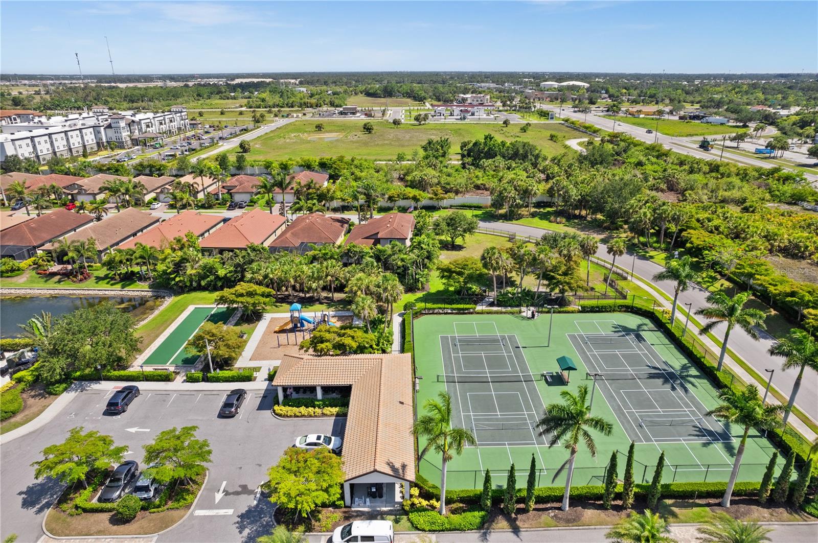 Image 21 of 29 For 245 Teramo Way