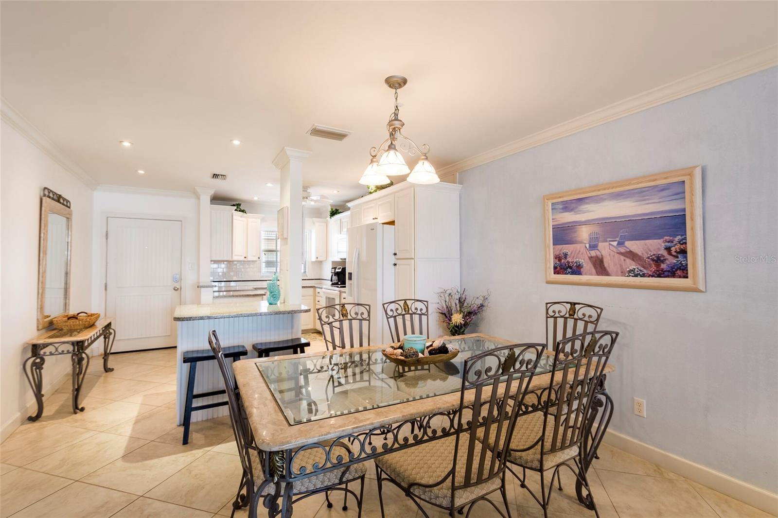 Image 12 of 46 For 5968 Midnight Pass Road 158