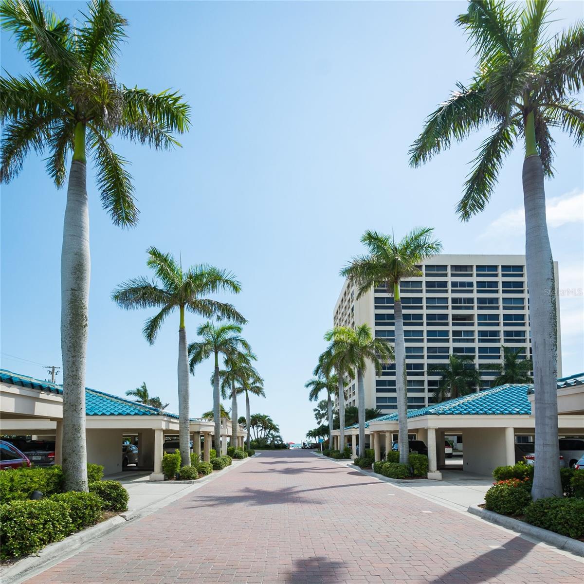 Image 2 of 46 For 5968 Midnight Pass Road 158