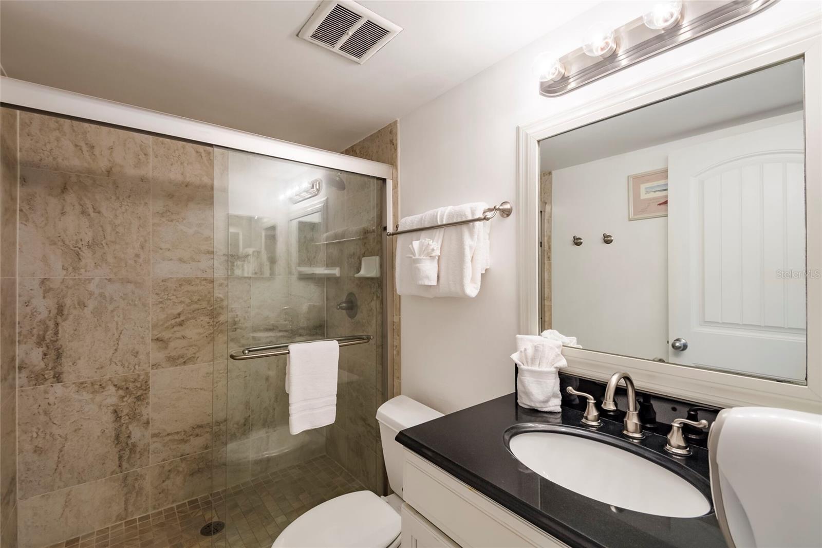 Image 25 of 46 For 5968 Midnight Pass Road 158