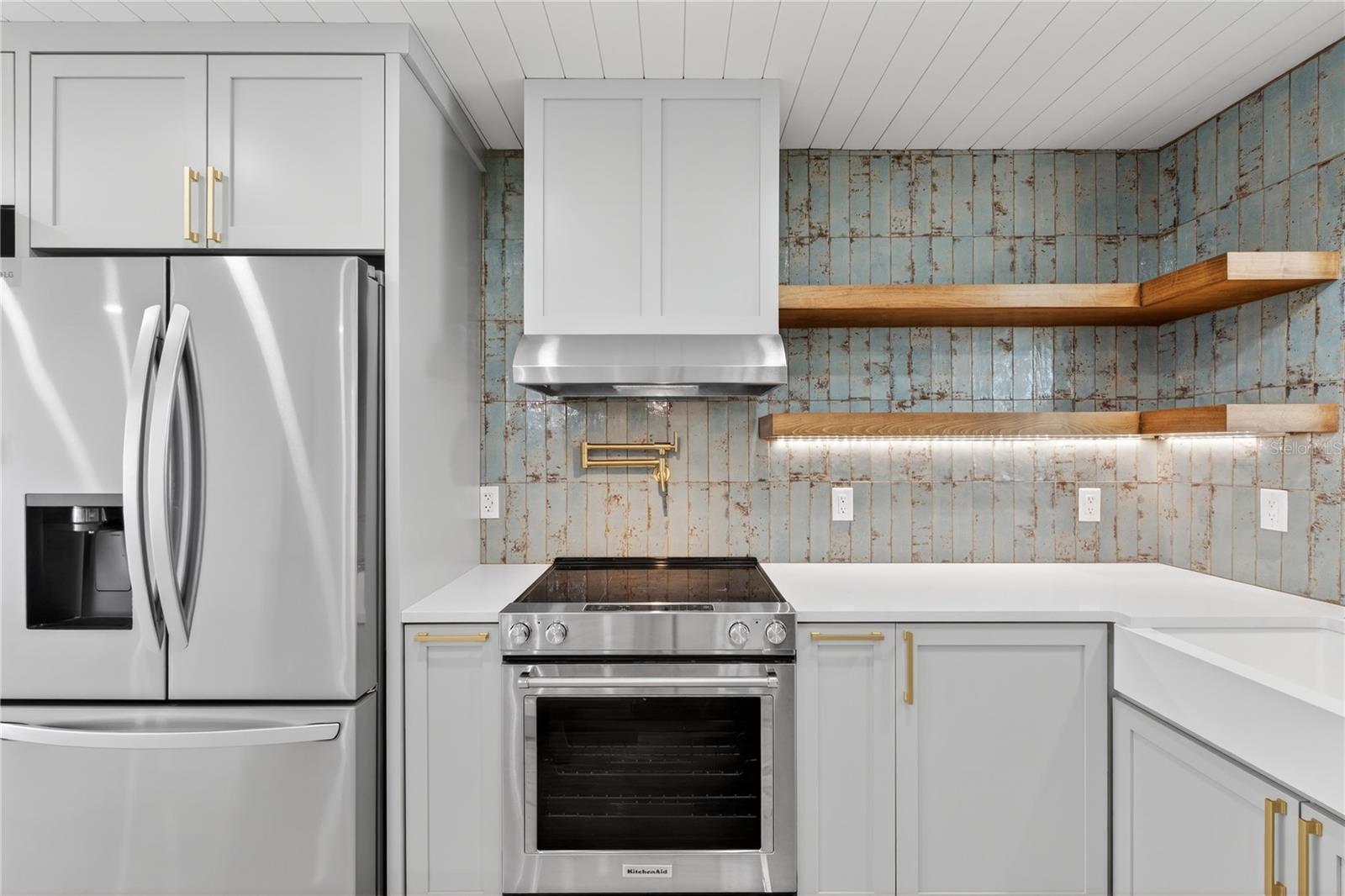 Image 10 of 58 For 620 Fair Winds Drive 620