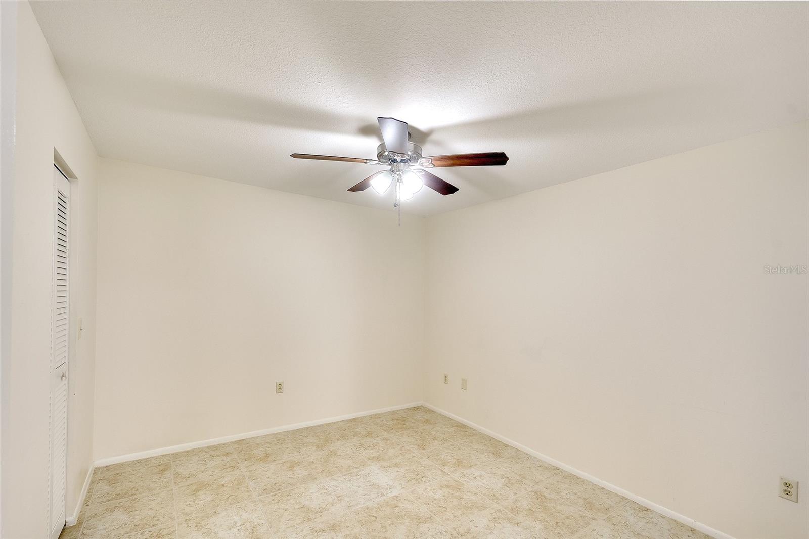 Image 19 of 29 For 361 Oak Hill Drive 3