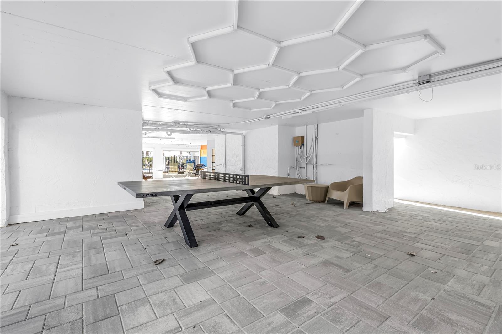 Image 44 of 64 For 450 Beach Road 4