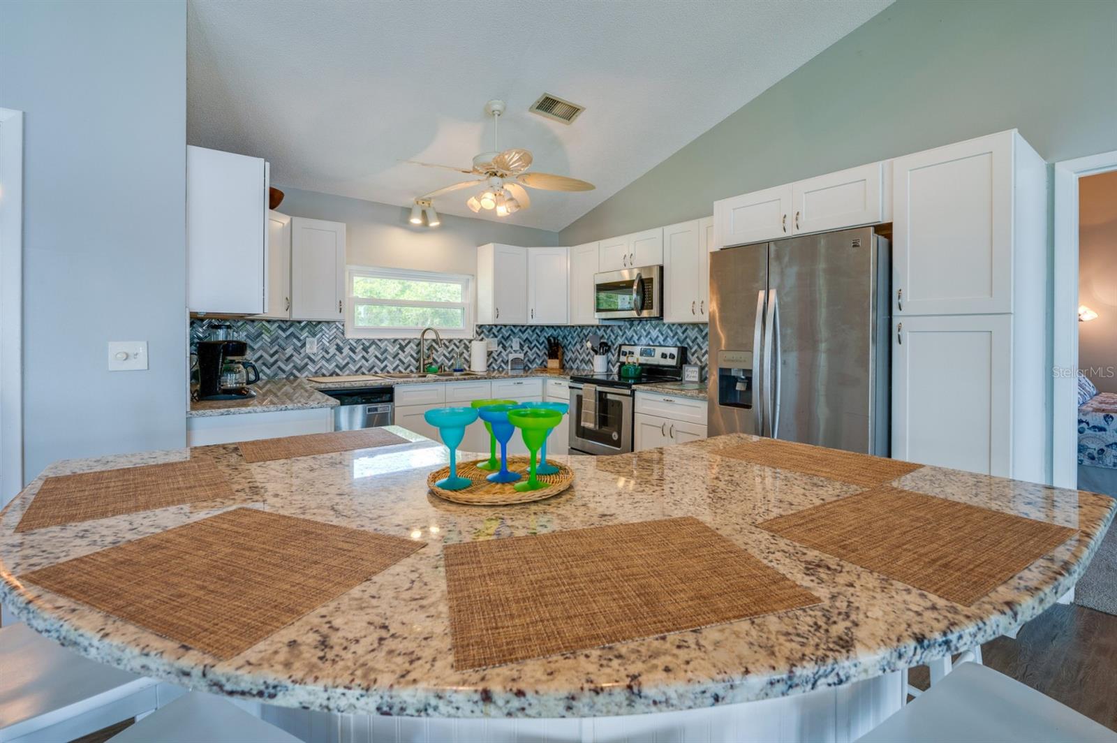 Image 7 of 26 For 1633 Riverside Drive