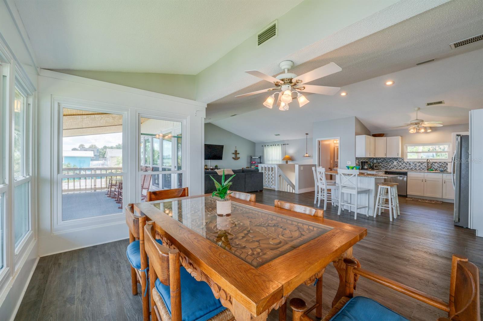 Image 9 of 26 For 1633 Riverside Drive