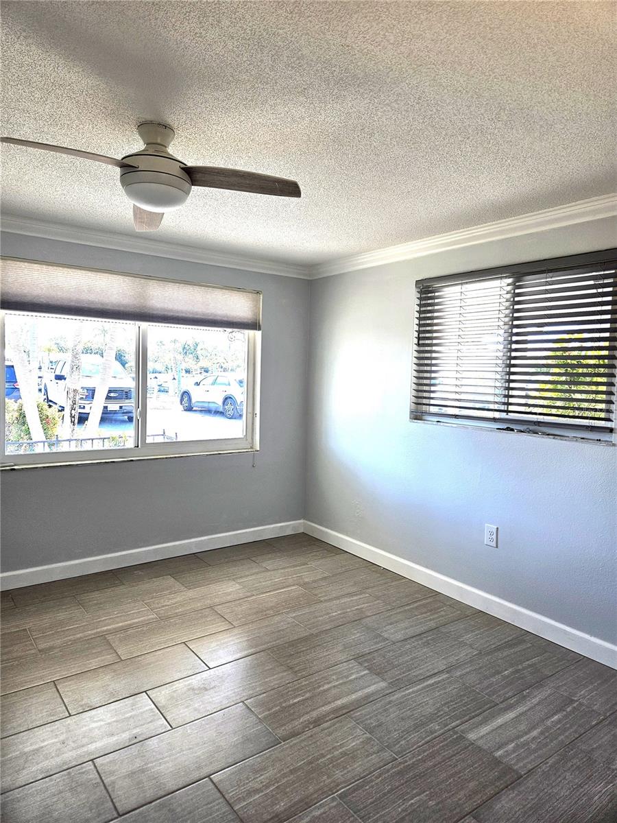 Image 15 of 28 For 805 Spanish Drive N