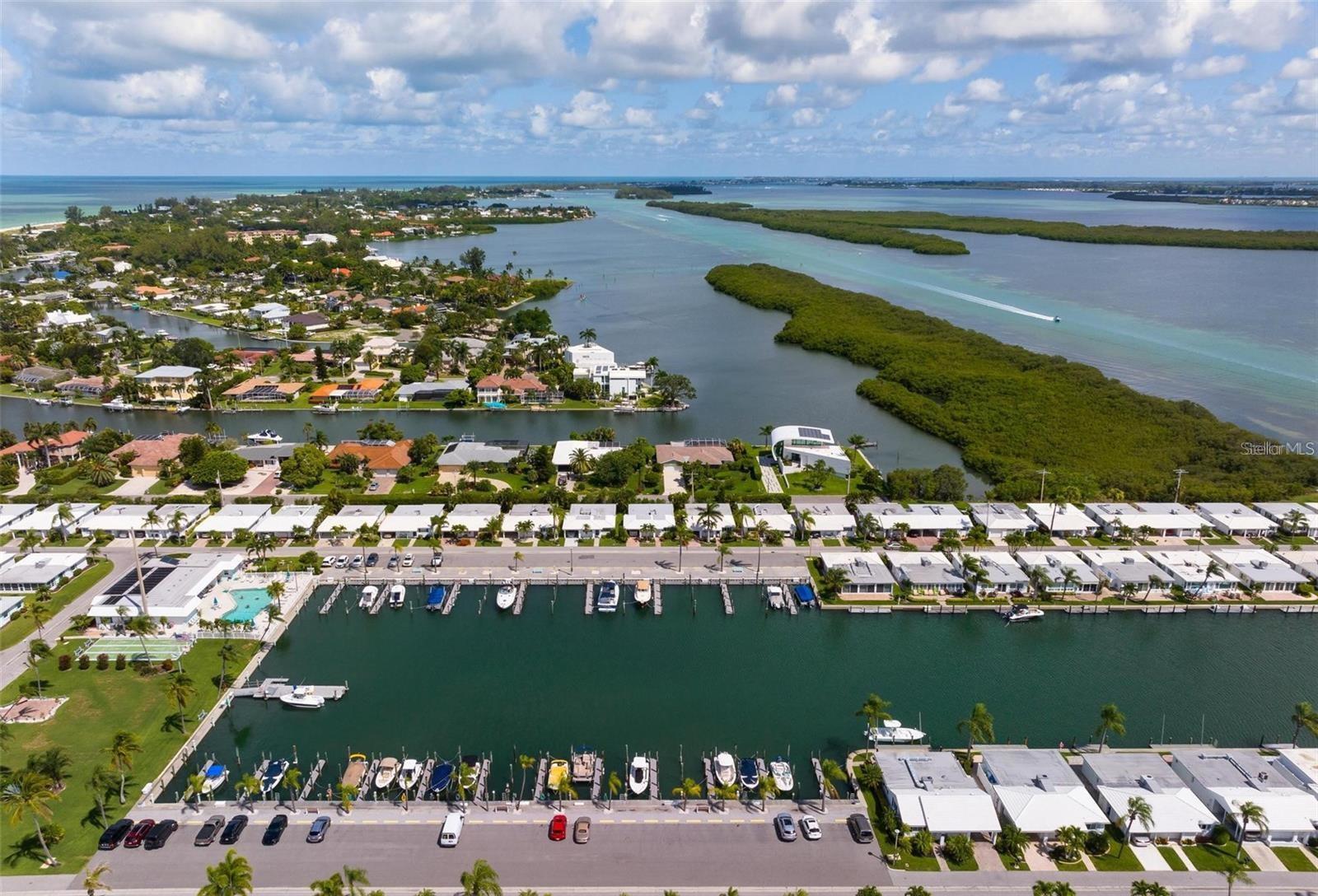 Image 27 of 28 For 805 Spanish Drive N