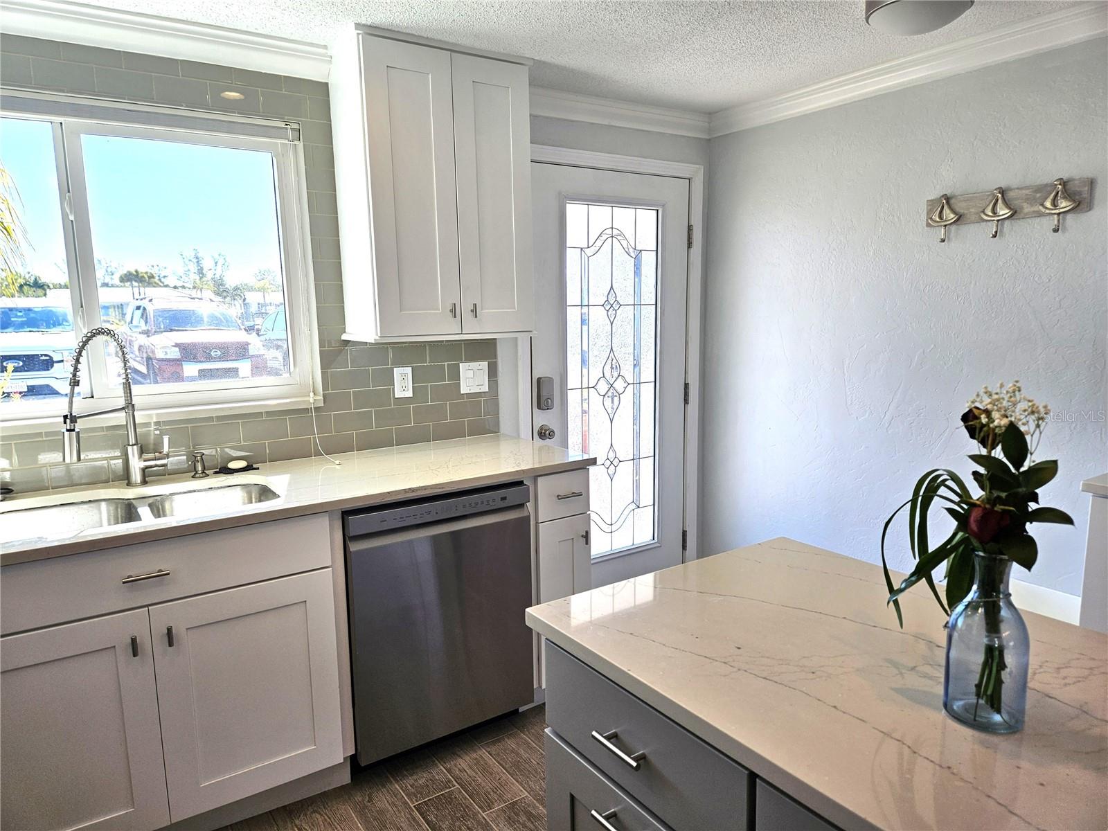 Image 4 of 28 For 805 Spanish Drive N