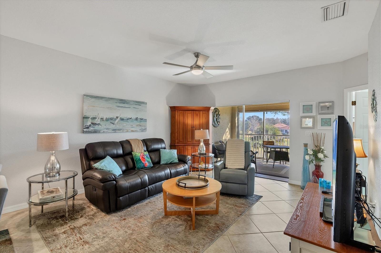 Image 10 of 50 For 6342 Grand Oak Circle 204