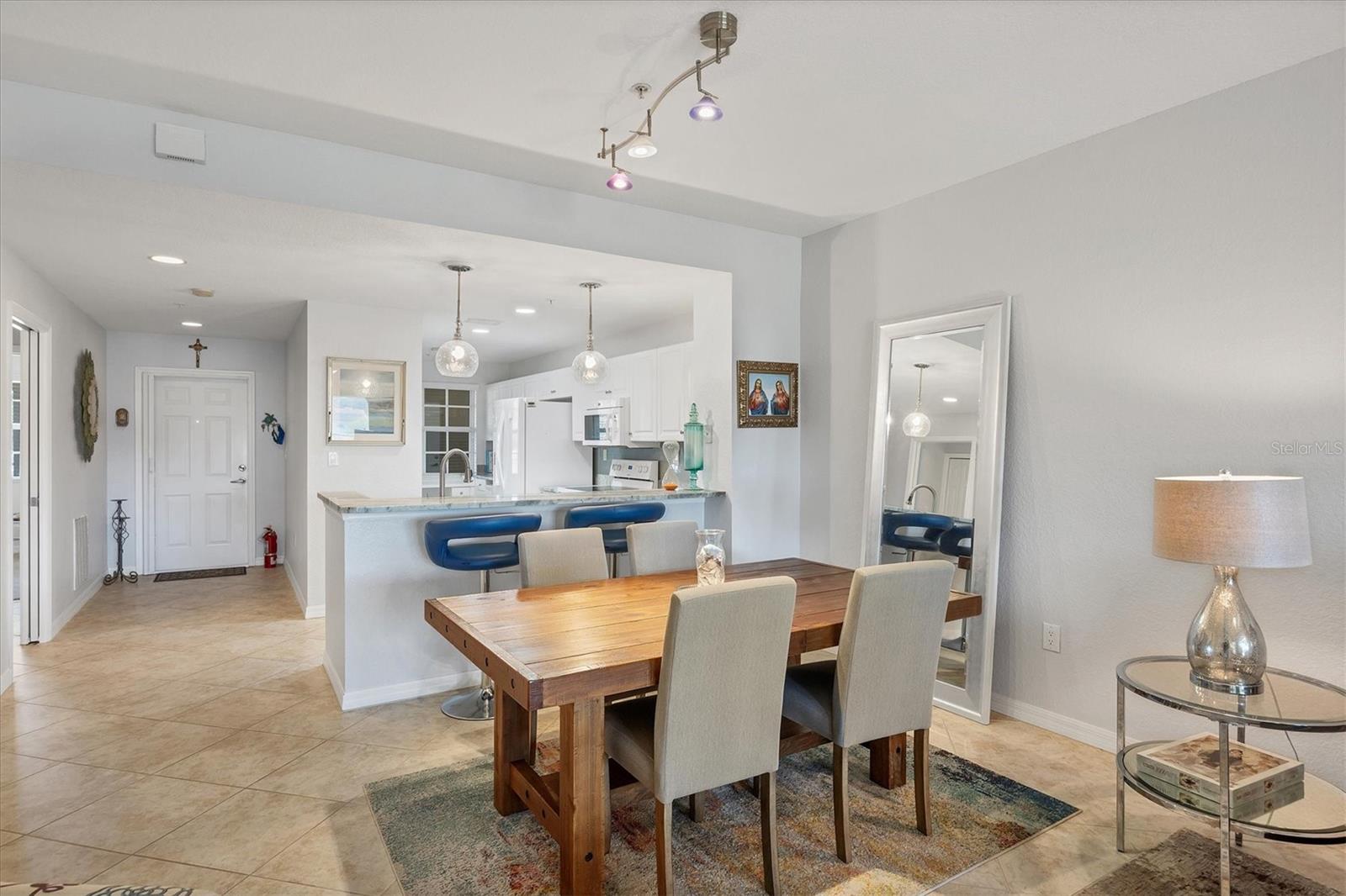 Image 22 of 50 For 6342 Grand Oak Circle 204