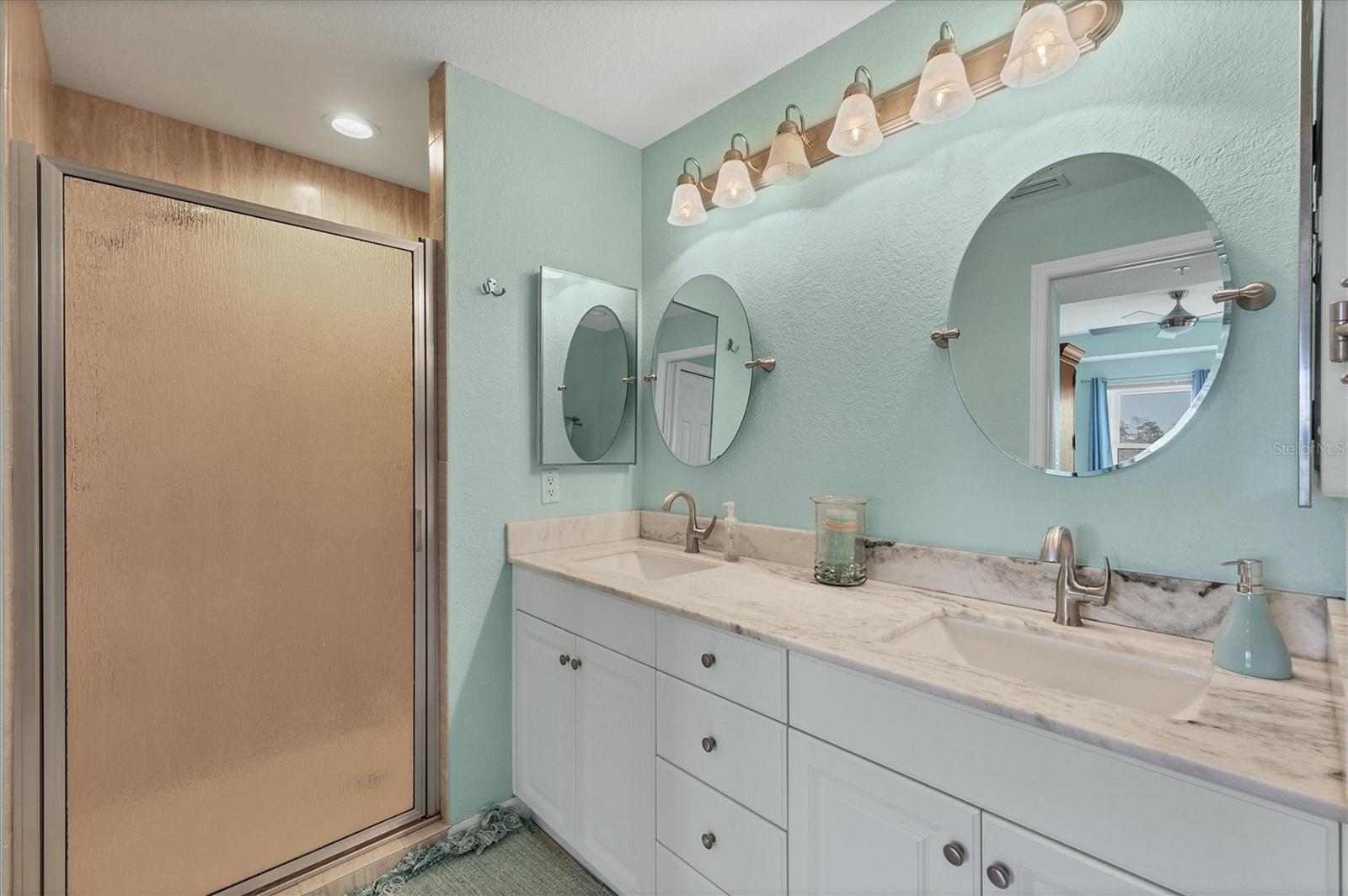 Image 26 of 50 For 6342 Grand Oak Circle 204