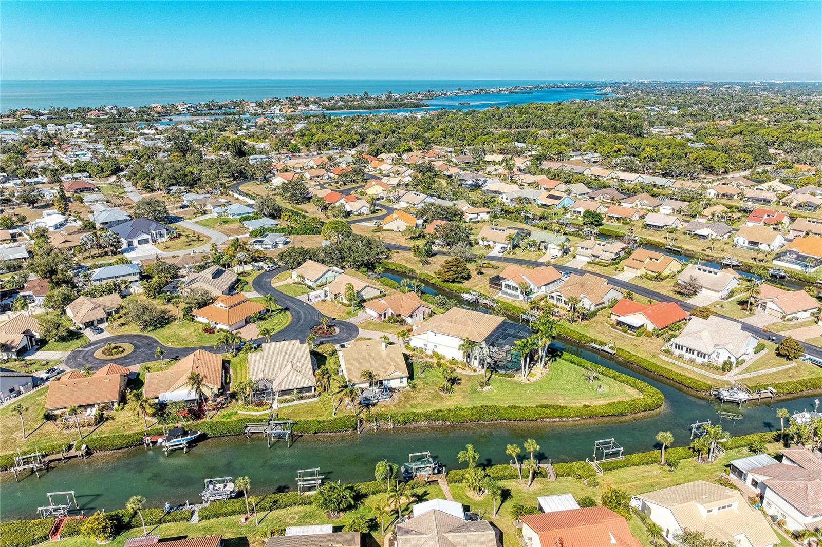 Image 23 of 32 For 185 Inlets Boulevard 185