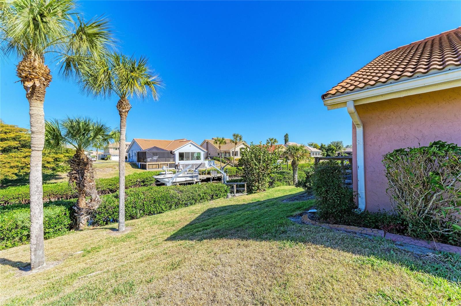 Image 29 of 32 For 185 Inlets Boulevard 185