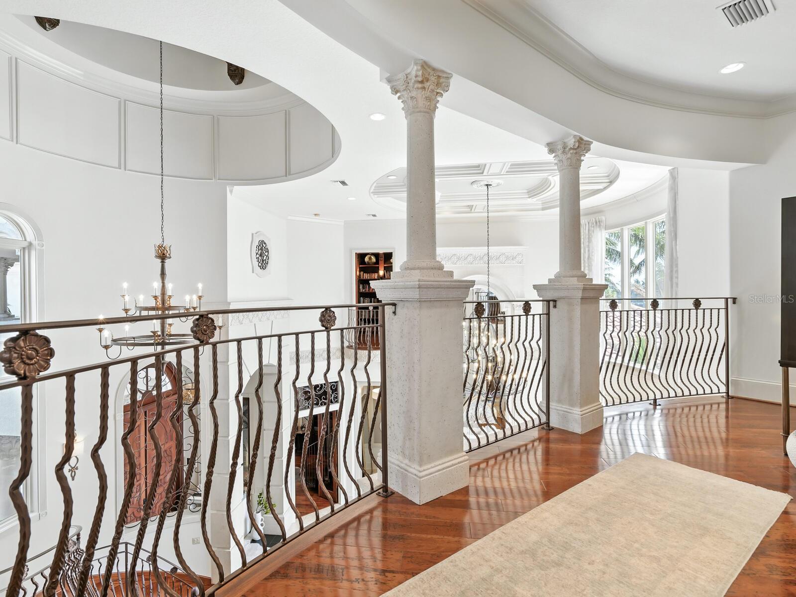 Image 24 of 99 For 1436 John Ringling Parkway