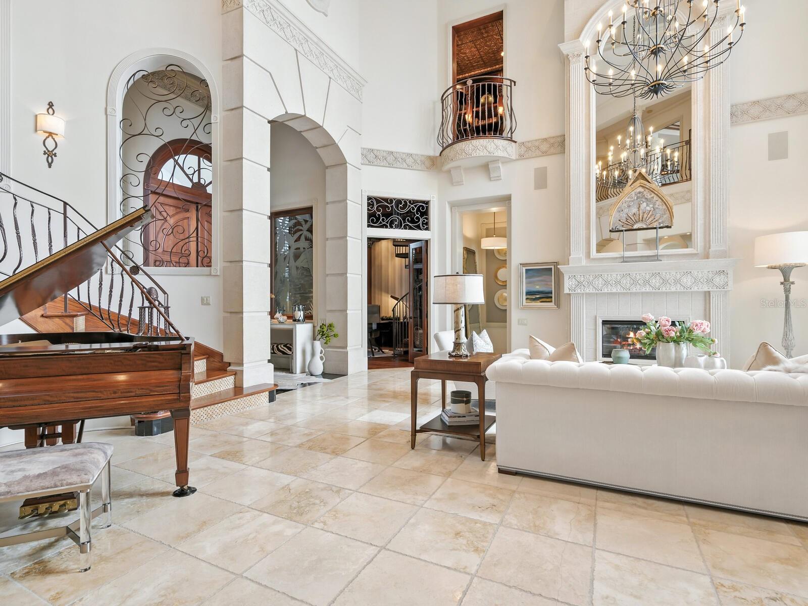 Image 9 of 99 For 1436 John Ringling Parkway