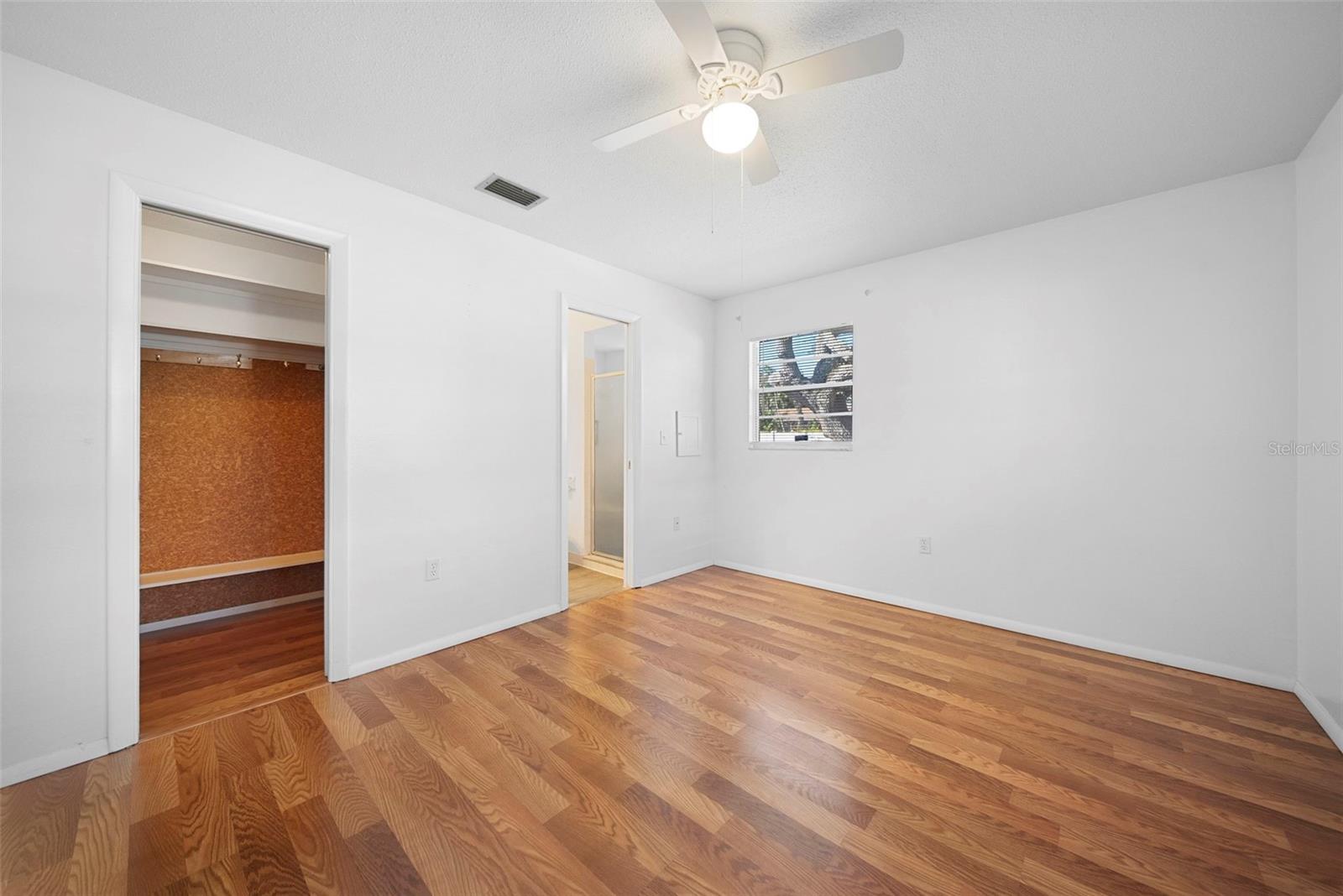 Image 19 of 35 For 4604 Park Acres Drive 96